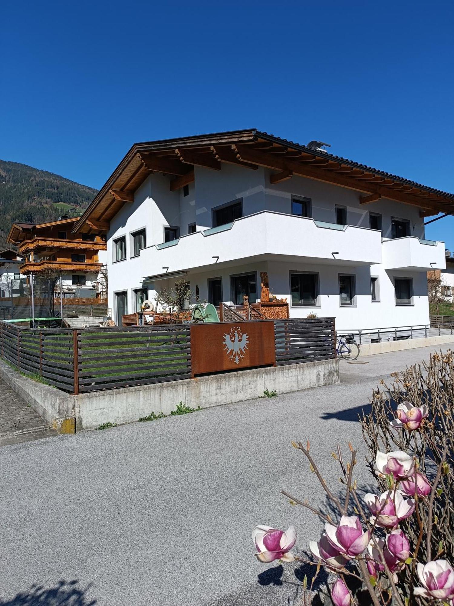 Schweinberger Sixtus Appartement Aschau Im Zillertal Buitenkant foto
